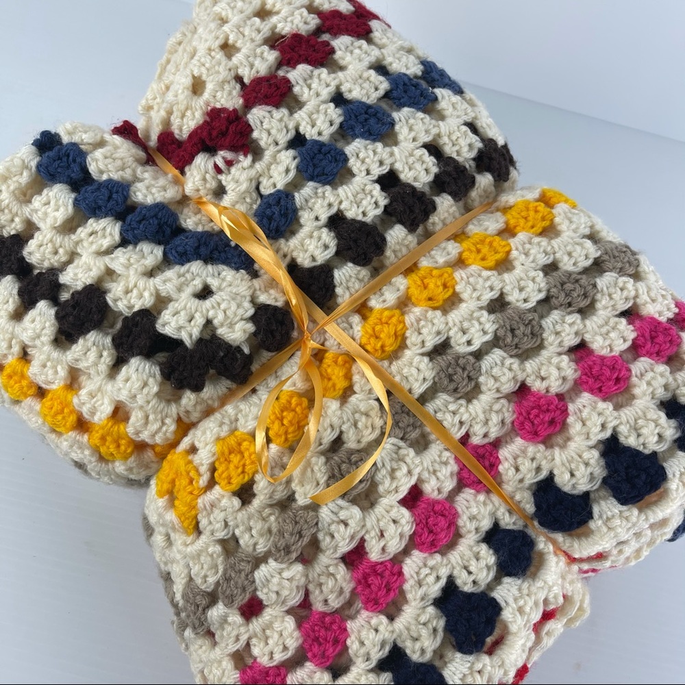 Multi-Colour Crochet Blanket Throw 150 x 150cm - Picture 8 of 8